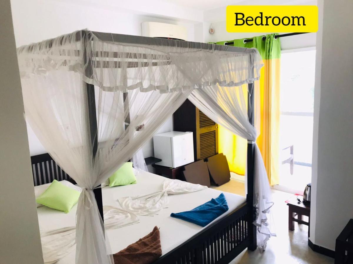 Copacabana Beach Hotel Хиккадува Экстерьер фото